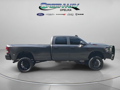 Used 2022 RAM 3500 Big Horn w/ Night Edition AWD/4WD image 8