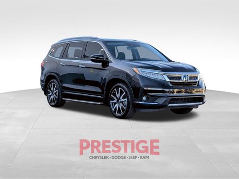 Used 2019 Honda Pilot Touring image 5