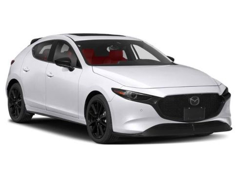 Used 2021 MAZDA MAZDA3 Hatchback w/Premium Plus Pkg image 9