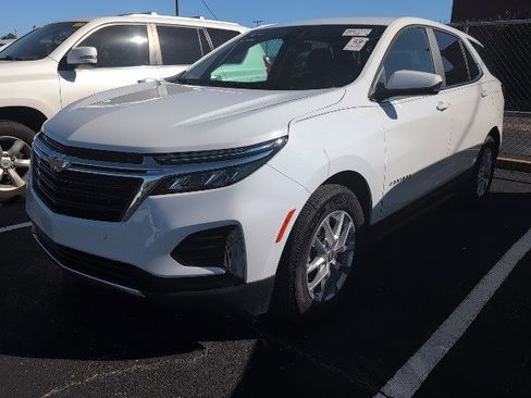 Used 2024 Chevrolet Equinox LT w/ LPO, Floor Liner Package image 1