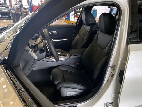 New 2026 BMW 330i 330i w/ M Sport Package image 9
