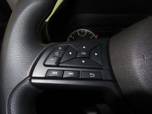 Certified 2025 Nissan Sentra S image 21