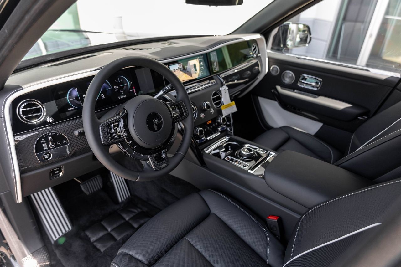 New 2027 Rolls-Royce Cullinan Black Badge AWD/4WD image 20