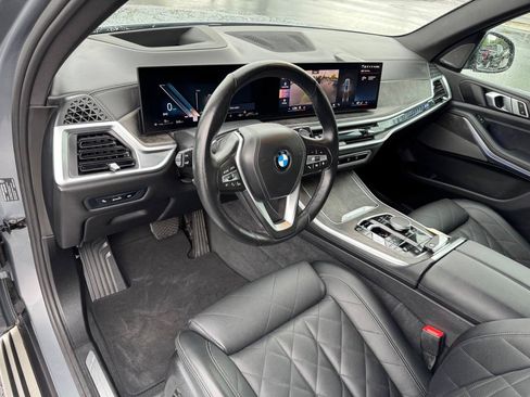 Used 2025 BMW X5 xDrive40i w/ Climate Comfort Package AWD/4WD image 14