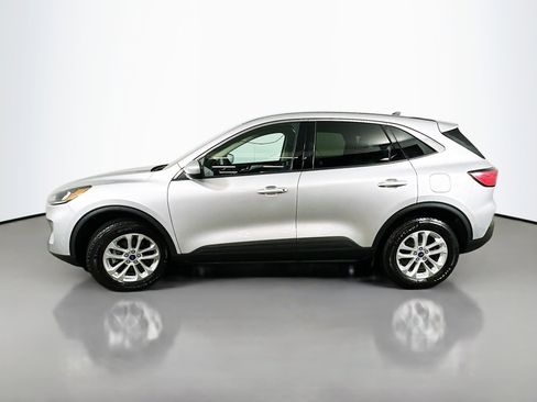 Used 2020 Ford Escape SE image 4