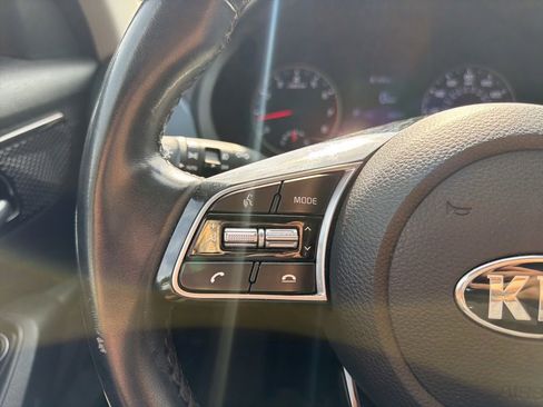 Used 2021 Kia Seltos S FWD image 12