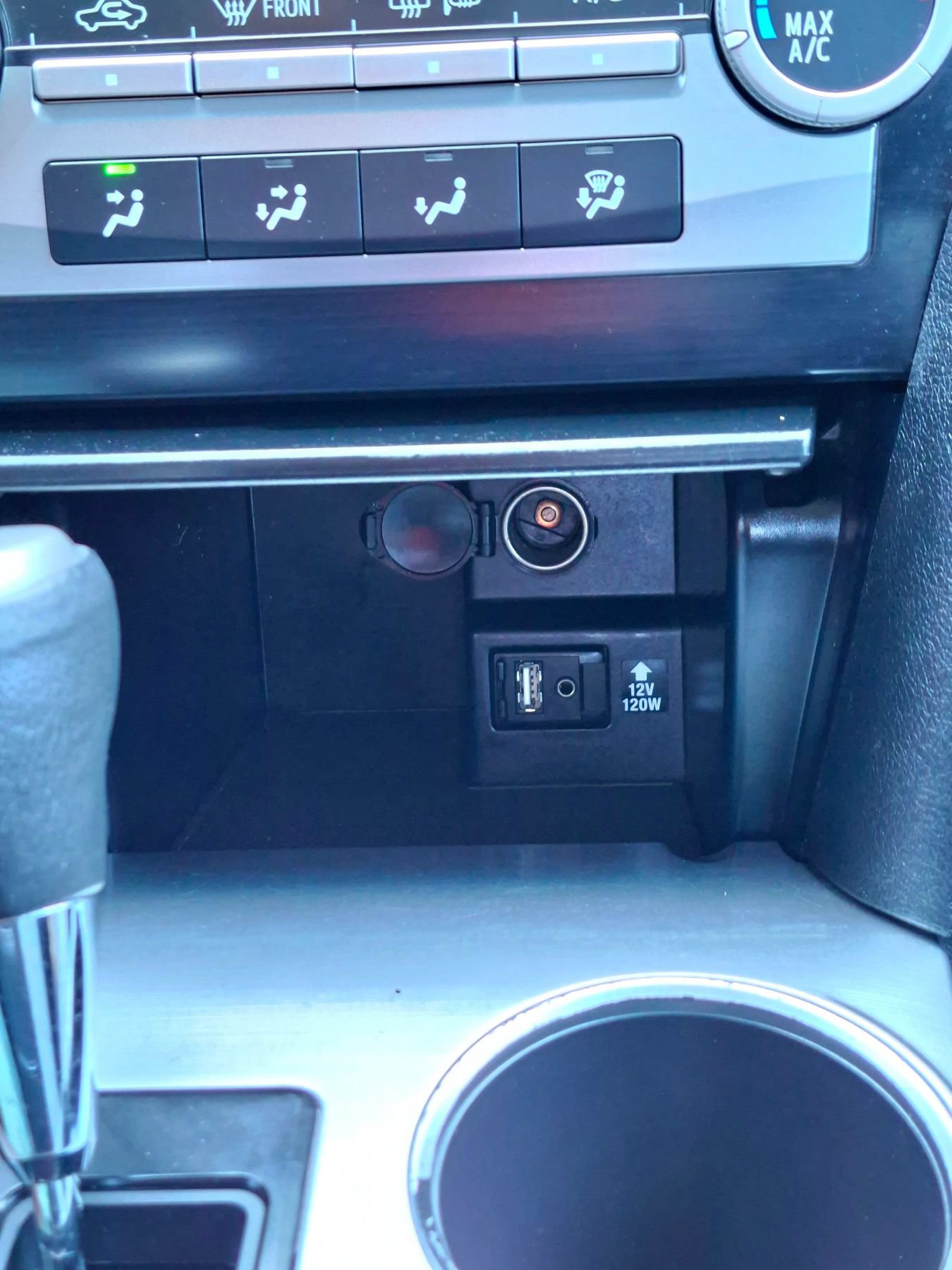 Used 2014 Toyota Camry SE FWD image 17