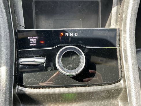 Used 2024 Jeep Grand Cherokee L Limited w/ Luxury Tech Group II image 29