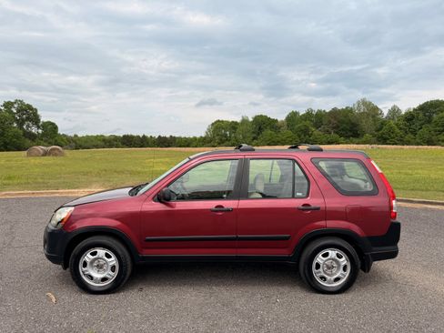 Used 2006 Honda CR-V LX image 2