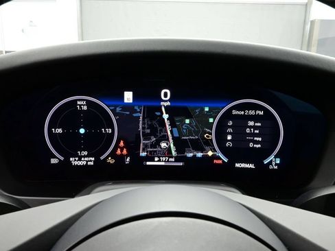 Certified 2025 Porsche 911 Carrera GTS RWD image 9