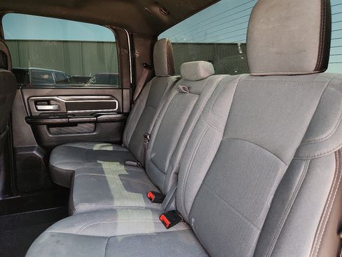 Used 2024 RAM 2500 Big Horn w/ Off Road Package AWD/4WD image 10