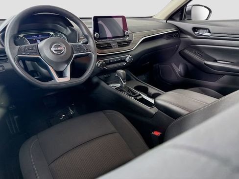 Used 2025 Nissan Altima 2.5 SV image 20