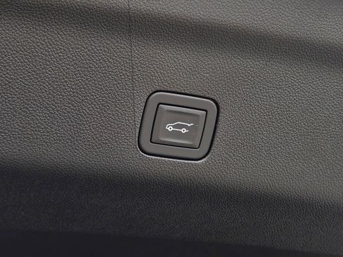 New 2026 GMC Yukon AT4 Ultimate w/ LPO, Floor Liner Package AWD/4WD image 34