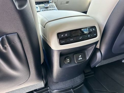 Used 2025 Hyundai Palisade Calligraphy AWD/4WD image 25