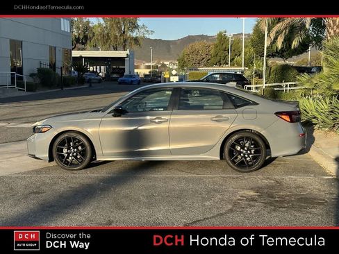 Used 2025 Honda Civic Sport image 4