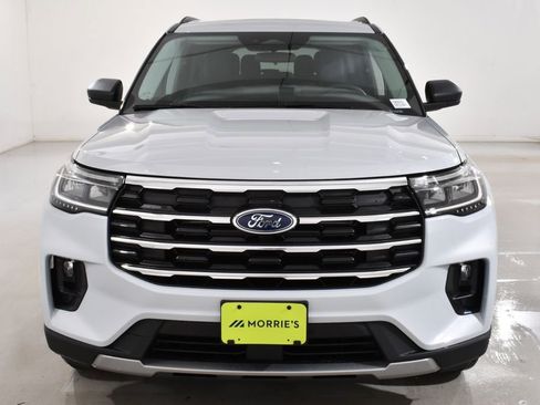 New 2026 Ford Explorer Active w/ Active Comfort Package image 3