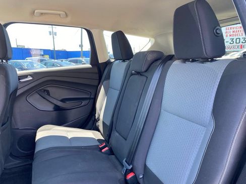 Used 2017 Ford Escape SE AWD/4WD image 15