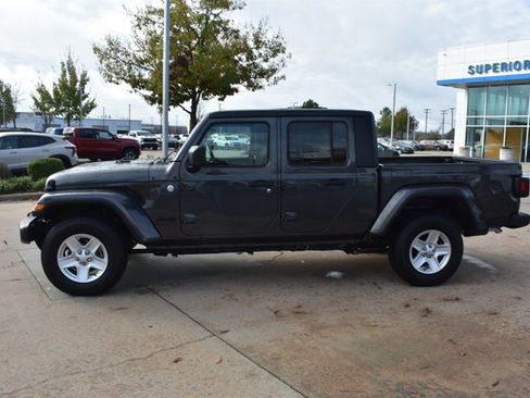Used 2021 Jeep Gladiator Sport image 8