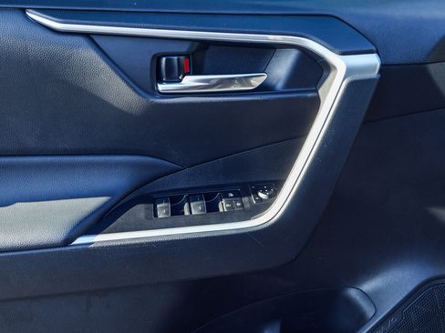 Used 2024 Toyota RAV4 XLE image 10