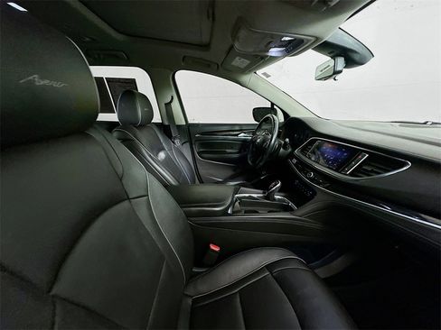 Used 2021 Buick Enclave Avenir w/ Avenir Technology Package image 31