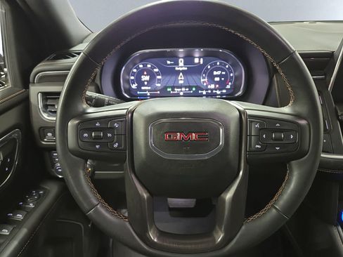 Used 2023 GMC Yukon AT4 w/ AT4 Premium Package AWD/4WD image 20