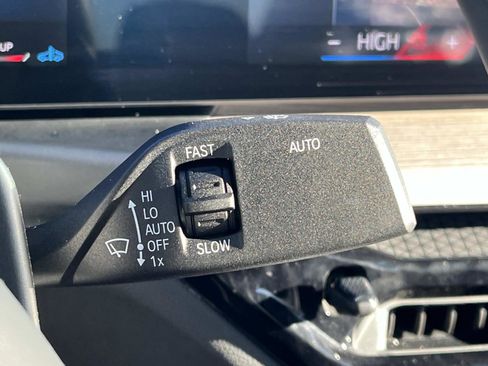 Used 2025 BMW 330i xDrive 330i xDrive Sedan AWD image 39