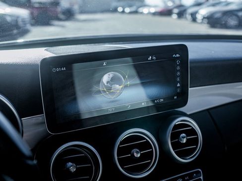 Used 2020 Mercedes-Benz C 300 4MATIC Sedan image 23