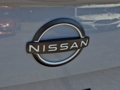Used 2023 Nissan Versa SR w/ Trunk Package FWD image 29