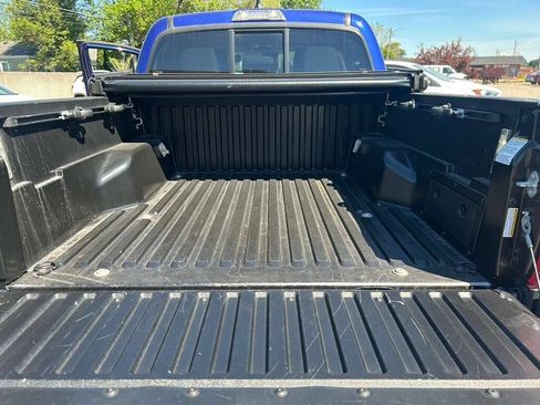 Used 2023 Toyota Tacoma SR5 RWD image 17