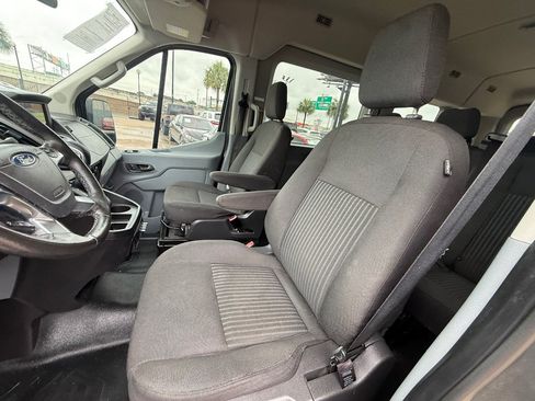 Used 2017 Ford Transit 350 XLT RWD image 24