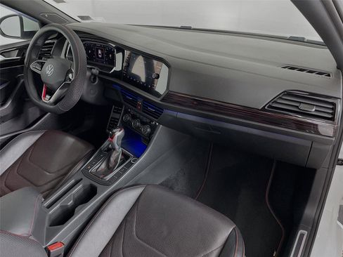 Used 2022 Volkswagen Jetta GLI Autobahn image 32