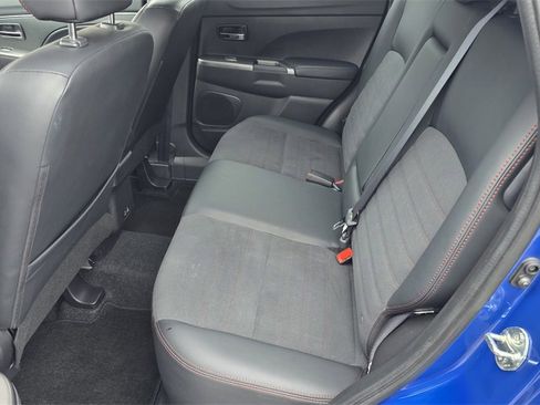 Used 2025 Mitsubishi Outlander Sport SE image 15