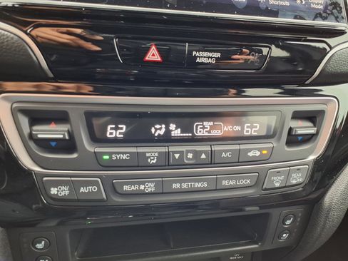 Used 2024 Honda Ridgeline Black Edition image 8