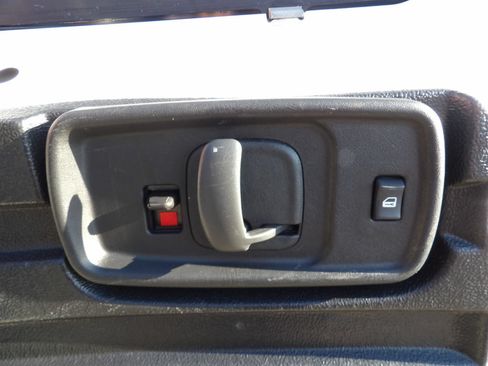 Used 2022 Chevrolet Express 2500 w/ Driver Convenience Package RWD image 46