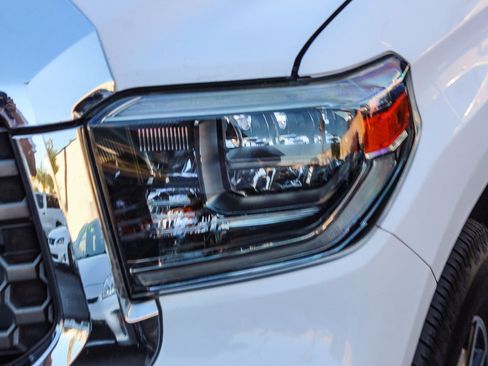 Used 2018 Toyota Tundra SR5 image 5