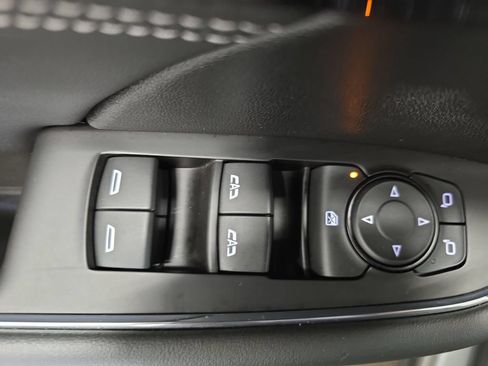 Used 2023 Buick Envision Preferred w/ Sport Touring Package AWD/4WD image 29