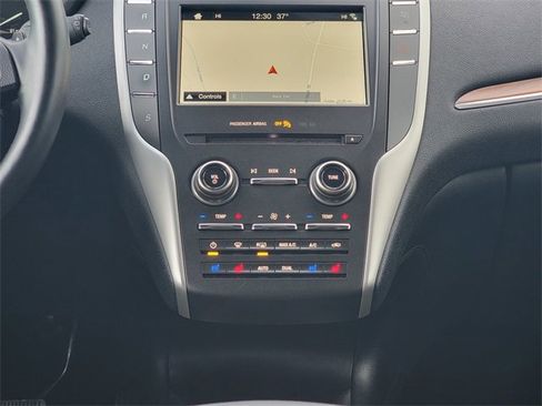 Used 2017 Lincoln MKC Reserve w/ Lincoln MKC Climate Package image 27