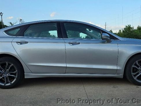 Used 2020 Ford Fusion SEL FWD image 10
