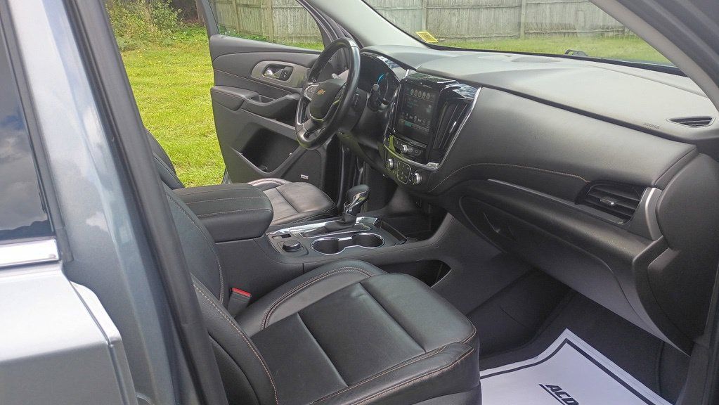 Used 2019 Chevrolet Traverse LT AWD/4WD image 12