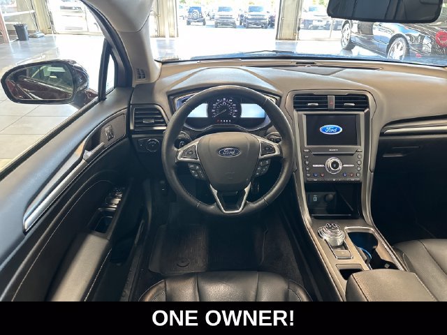Used 2017 Ford Fusion Titanium FWD image 2
