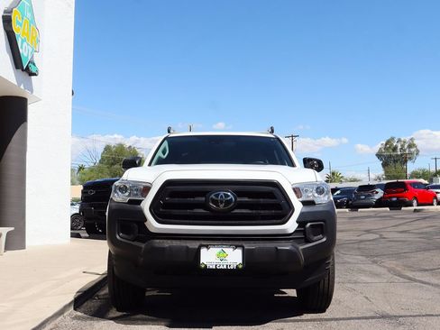 Used 2022 Toyota Tacoma SR image 16