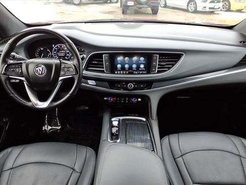 Used 2024 Buick Enclave Premium image 8