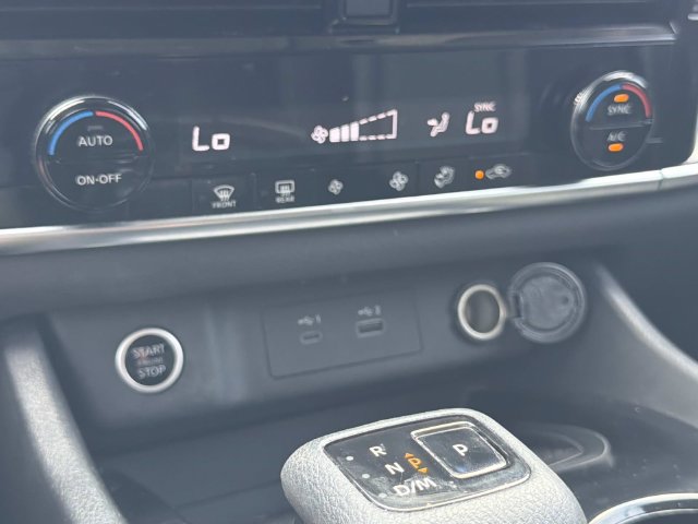 Used 2021 Nissan Rogue SV FWD image 29