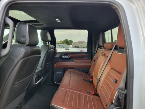 Used 2024 GMC Sierra 2500 Denali Ultimate image 28