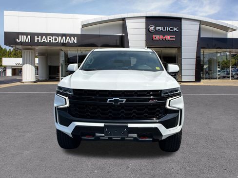 Used 2023 Chevrolet Tahoe Z71 w/ Luxury Package AWD/4WD image 2