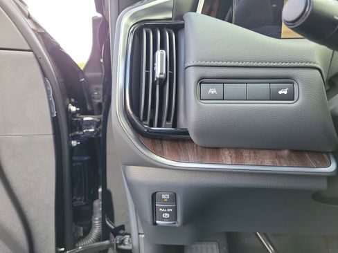 New 2025 Nissan Armada Platinum w/ Convenience Package image 21