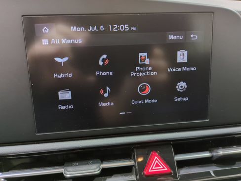Certified 2024 Kia Niro LX FWD image 21