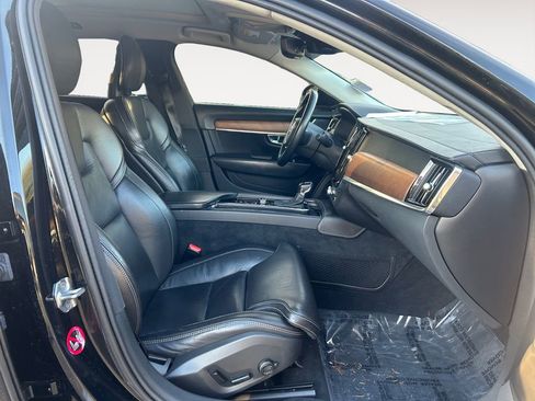Used 2018 Volvo S90 T6 Inscription image 11