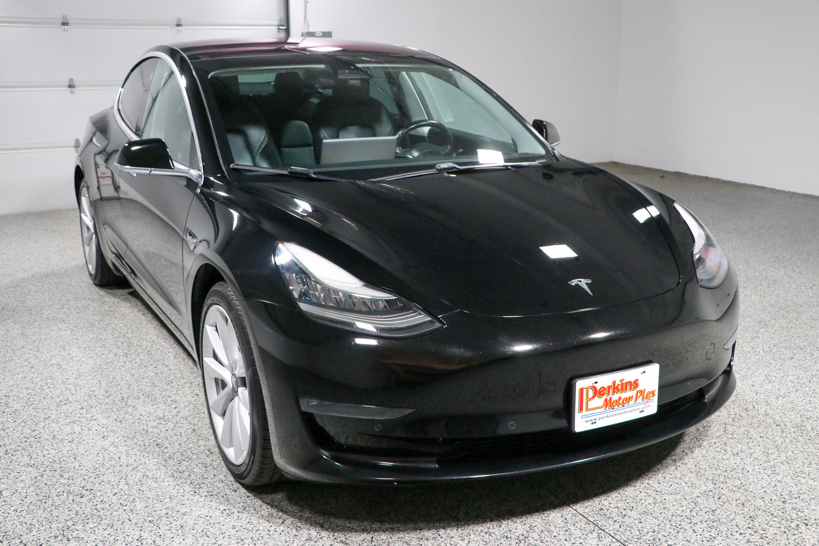 Used 2018 Tesla Model 3 Mid Range RWD image 5
