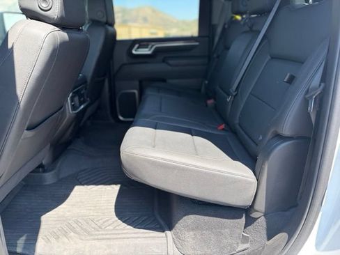Used 2025 Chevrolet Silverado 3500 LTZ w/ LTZ Premium Package AWD/4WD image 19